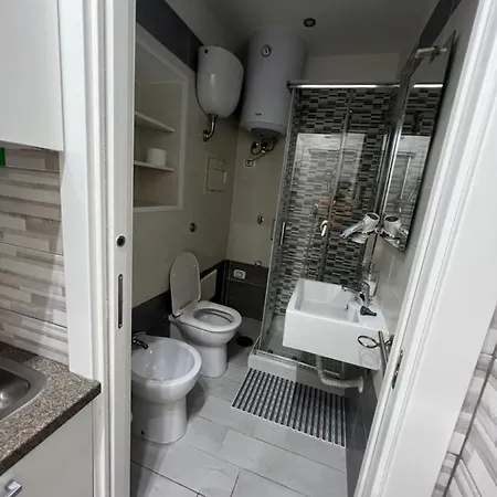 Smart’s House Deluxe Spagnoli * Naples