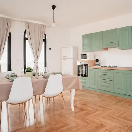 Vista By Casa Napoletana * Naples