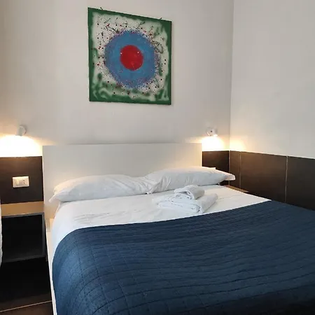 Ideal Walk 3* Neapol