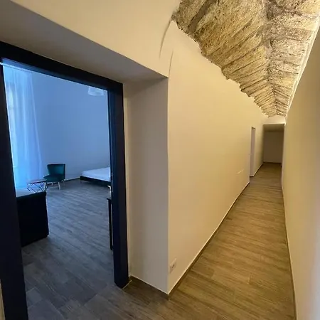 Bed and Breakfast Palazzo Belmosto *