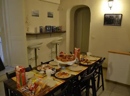 Alojamento de Acomodação e Pequeno-almoço Monaciello 3*