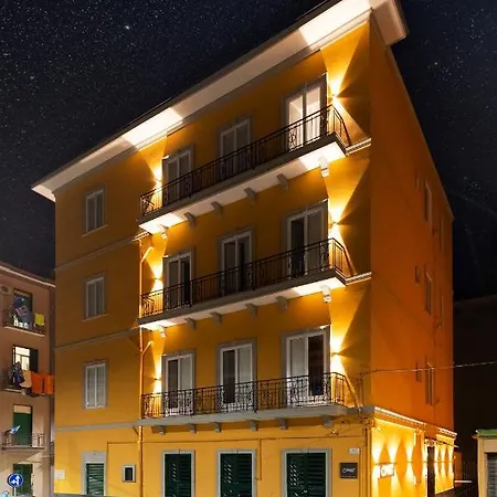 Acate81 Lifestyle * Naples