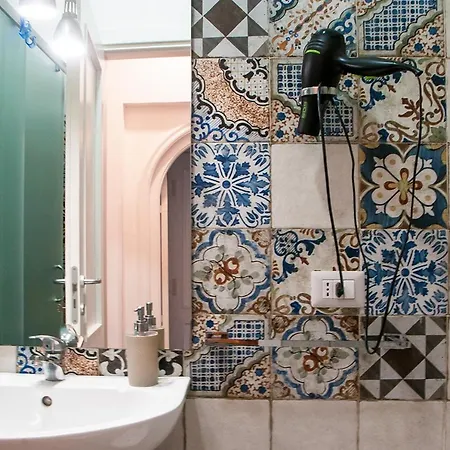 La Terrazza Ai Miracoli Bed & Breakfast *