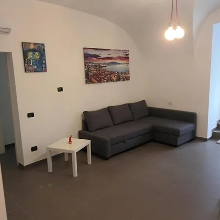 Casa Pitloo Napels