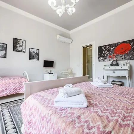 Spacious Comfortable Central And Quiet Apartment