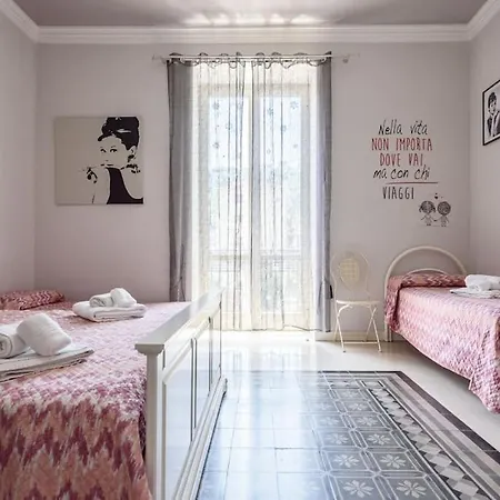 Apartment Spacious Comfortable Central And Quiet Naples