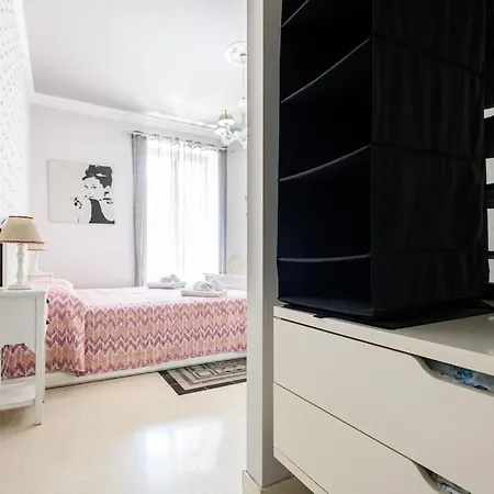 Spacious Comfortable Central And Quiet Apartment *