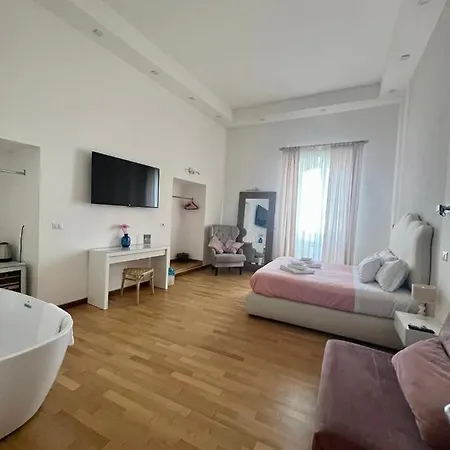 Caracciolo Beb Bed & Breakfast