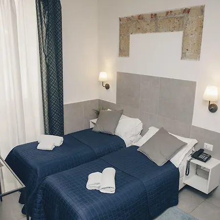 Ideal Walk Hotel
