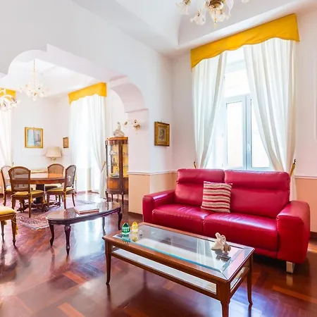 Grand Classic At San Martino By Napoliapartments Neapel