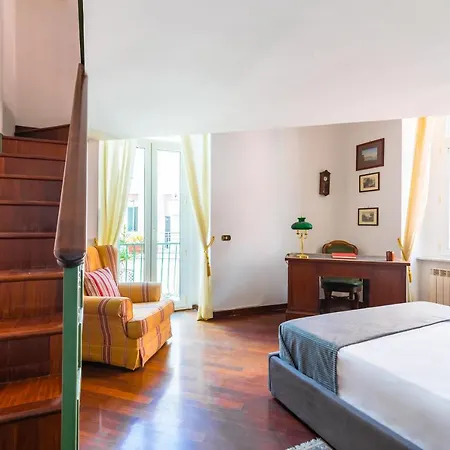 Grand Classic At San Martino By Napoliapartments
