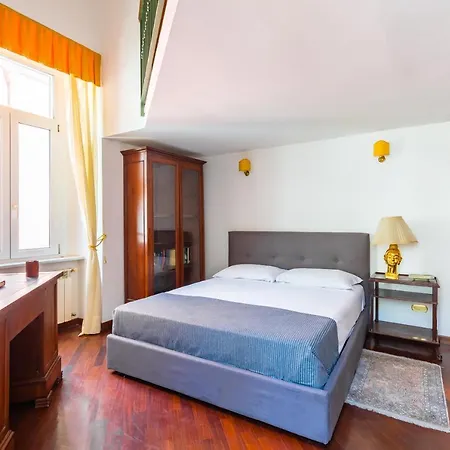 Grand Classic At San Martino By Napoliapartments Apartment