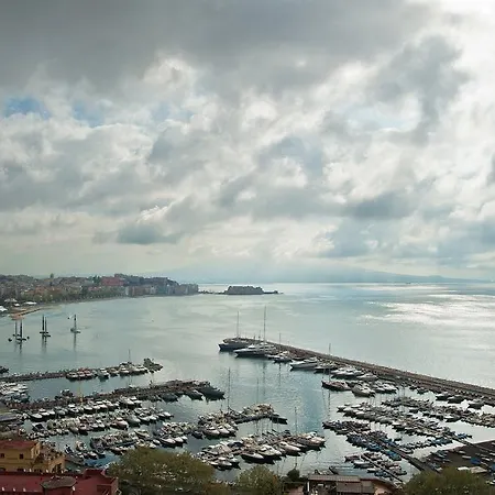 Oda ve Kahvaltı Luna Caprese 3*