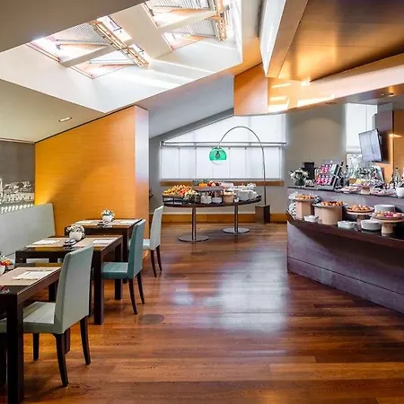 Ξενοδοχείο Una Hotels Napoli Νάπολη