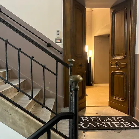 Relais Ranieri לינה וארוחת בוקר נאפולי