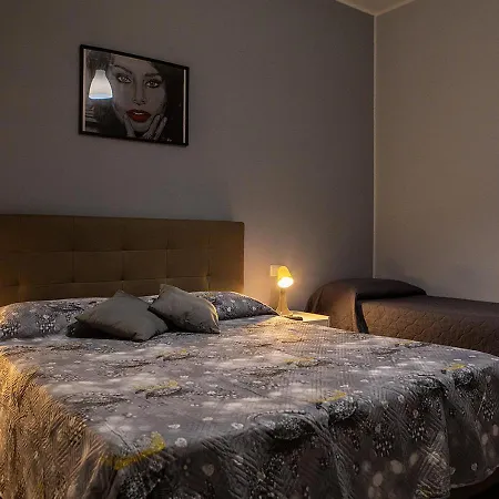Zuroli Отель типа 