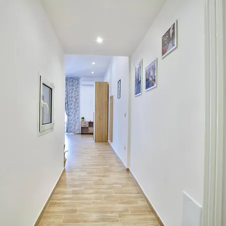 Amabile Apartment *