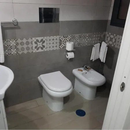 Taromy Guest house *