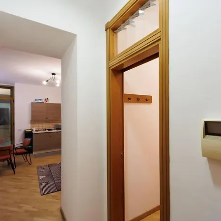 Dante Studio Super Apartment *
