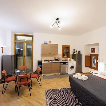 Apartment Dante Studio Super Naples