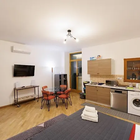 Apartment Dante Studio Super *