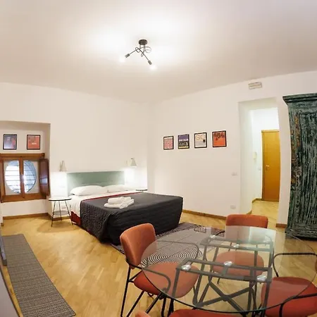 Dante Studio Super Apartment