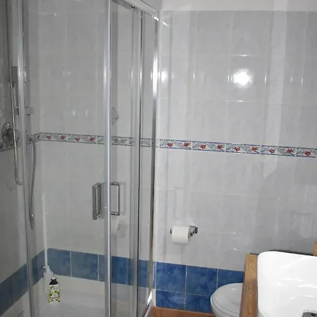 Oikia - Girasole Guest house *