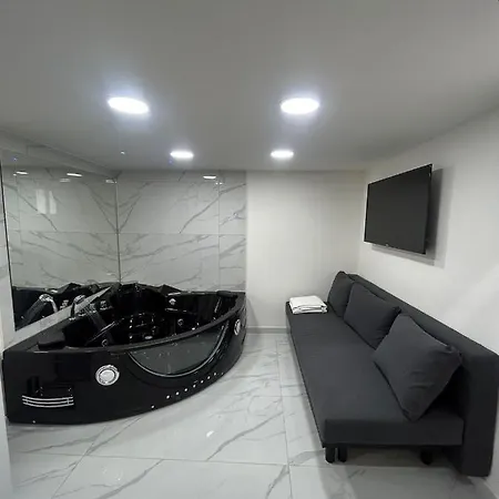 Luigi Luxury