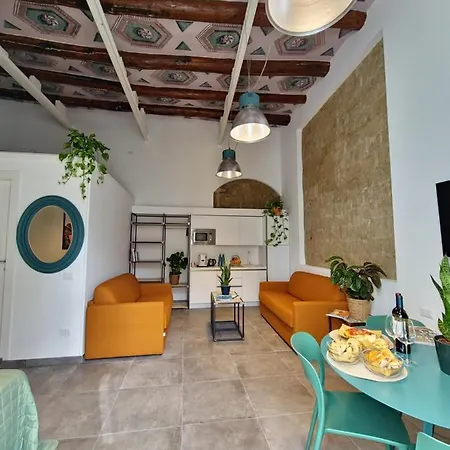 Borgo Dei Miracoli * Naples