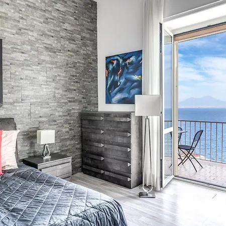 1000 Apartment Naples