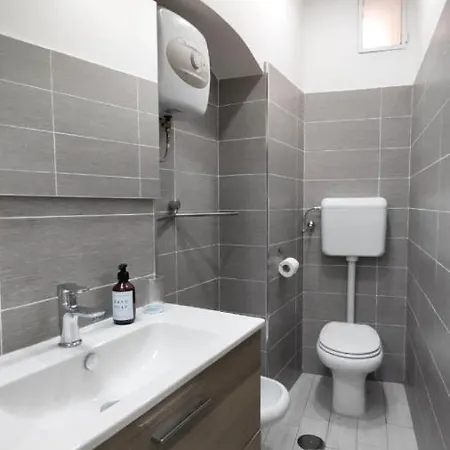 Apartment Casa Givian