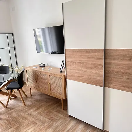 Donna Flora's House Apartman *