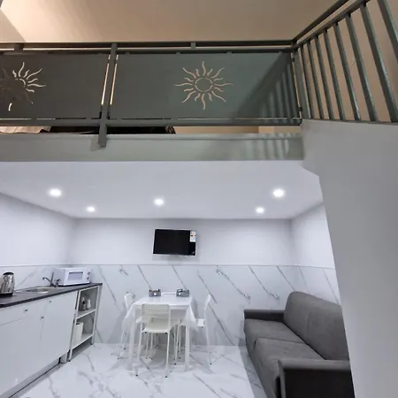 Bed & Breakfast House Angiolina Naples