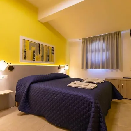 Penthouse Ledome35 In The Center Apartment Naples