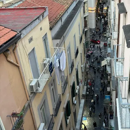 Oltre * Naples