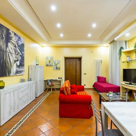 Yellow By Wonderful Italy Appartement Naples