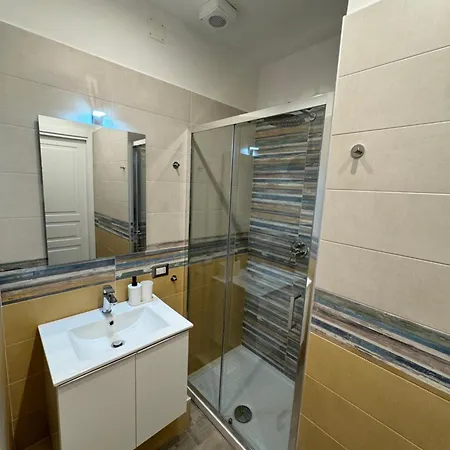 Appartamento Little House Rione Alto Napoli