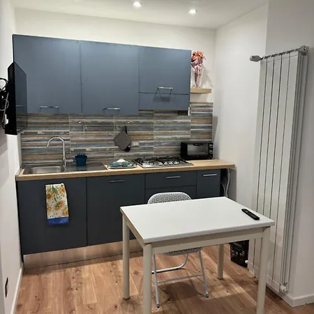 Appartamento Little House Rione Alto Napoli