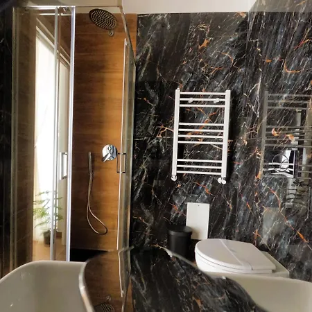 Blackwoody Contemporary - Centro Storico *