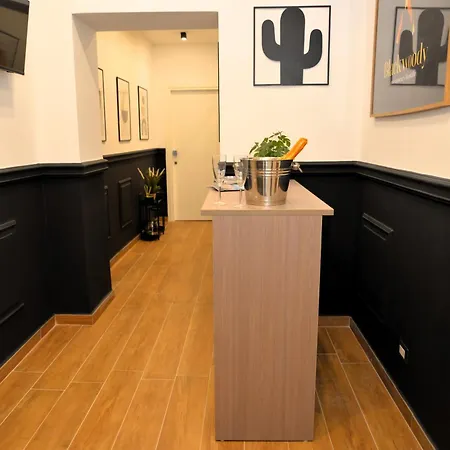 Blackwoody Contemporary - Centro Storico Naples