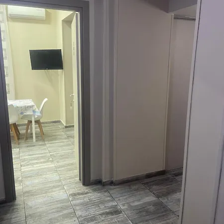 לינה וארוחת בוקר Chez Moi 2*