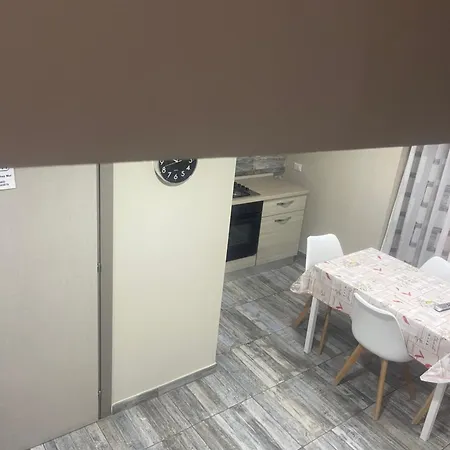 לינה וארוחת בוקר Chez Moi נאפולי