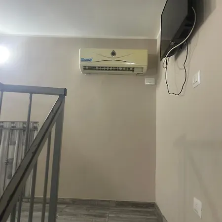 לינה וארוחת בוקר Chez Moi נאפולי