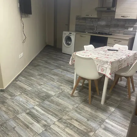לינה וארוחת בוקר Chez Moi נאפולי