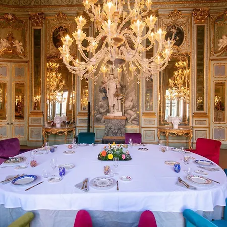 בית הארחה Palazzo Doria נאפולי