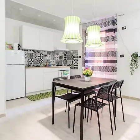 Maclahouse Centrale Apartment Naples