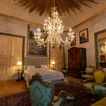 בית הארחה Palazzo Doria נאפולי