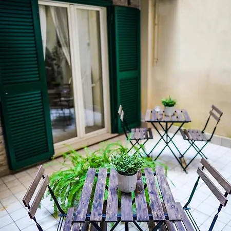Bed & Breakfast Duomo Street Naples