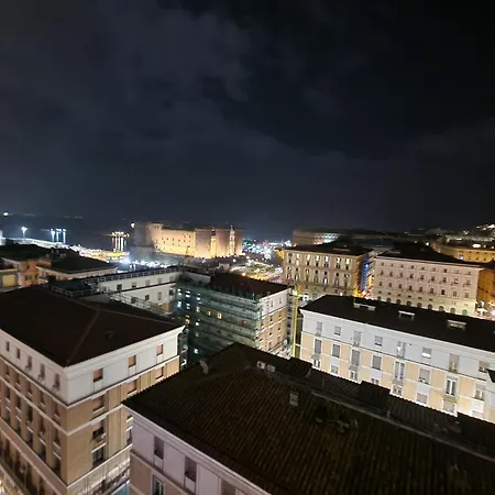 Pensjonat Neapolitan Skyscraper *