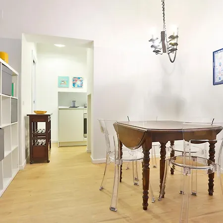 Apartment Urban Living In Chiaia - Close To Grenoble *